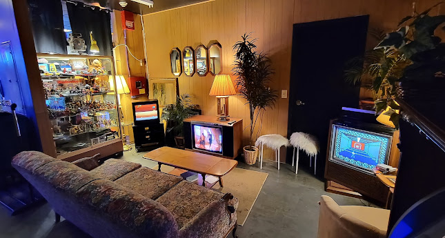 Crave 80s Arcade Bar - Marysville