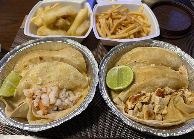 Opinii despre Flores Family Restaurant în Schenectady - Hospitality and gastronomy