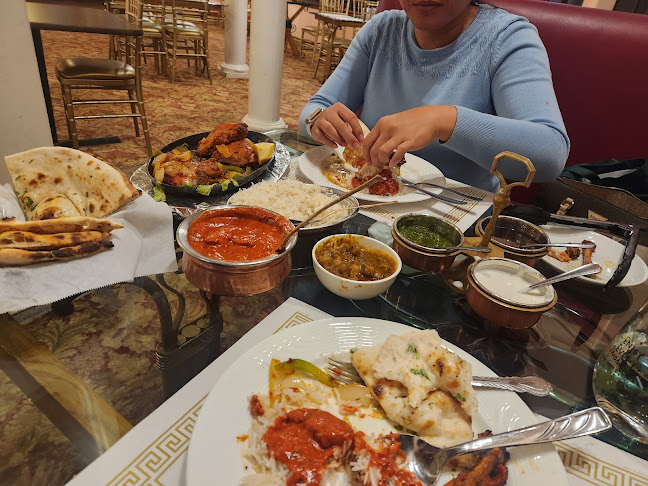 Nagina Palace - Hospitality and gastronomy