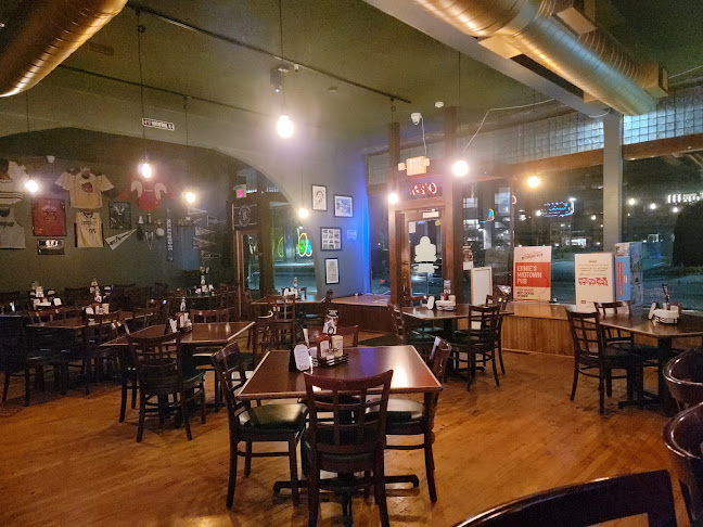 Reviews of Ernie's Midtown Pub in Rockford - Hospitality and gastronomy