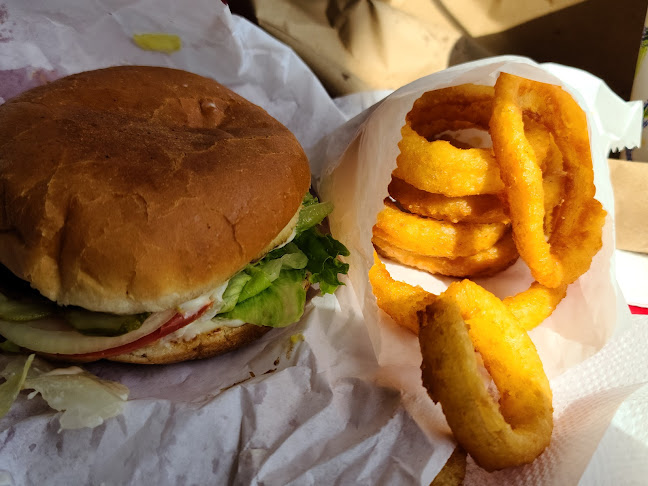 Opinii despre 1/4 Pound Giant Burgers în Alameda - Hospitality and gastronomy