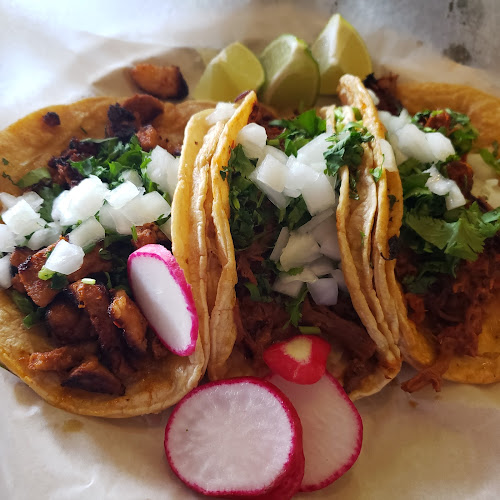 Comentarii opinii despre Taqueria El Comal