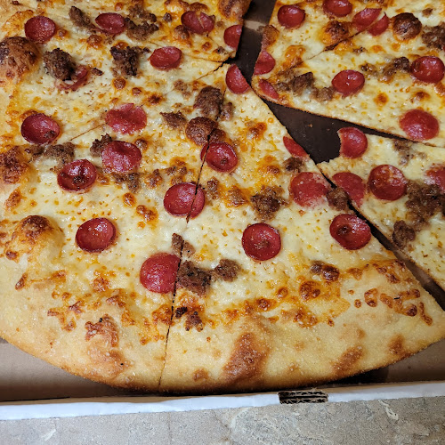 2832 N Brady St, Davenport, IA 52803, United States