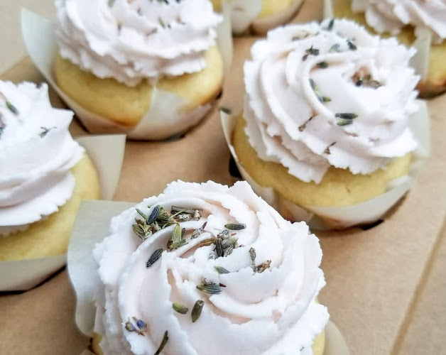 Small Things Bakery - Hospitality and gastronomy