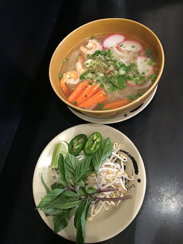 Opinii despre Tokyo Place în Tulare - Hospitality and gastronomy