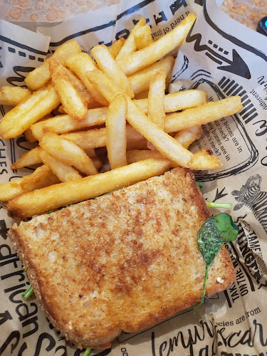 Opinii despre Safari Grill în San Antonio - Hospitality and gastronomy