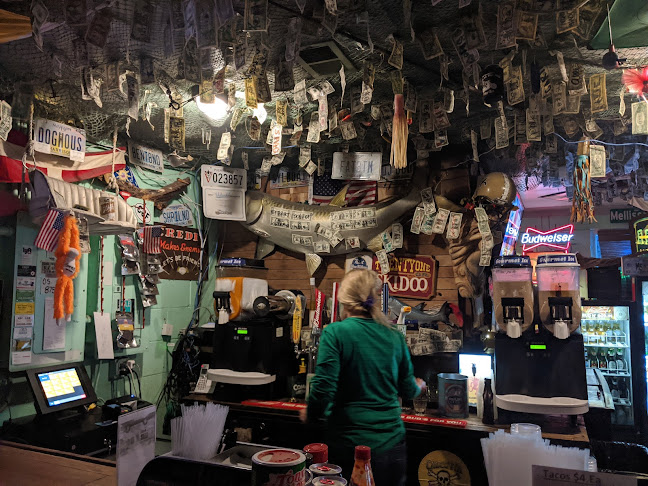 Gil's Fish Camp - Hospitality and gastronomy