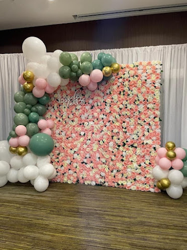 Comentarii opinii despre A Taco Man Catering, Photo Booth, Chiavari Chairs & Party Rentals