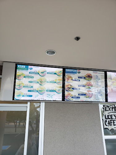 Comments and reviews of Lee's Sandwiches