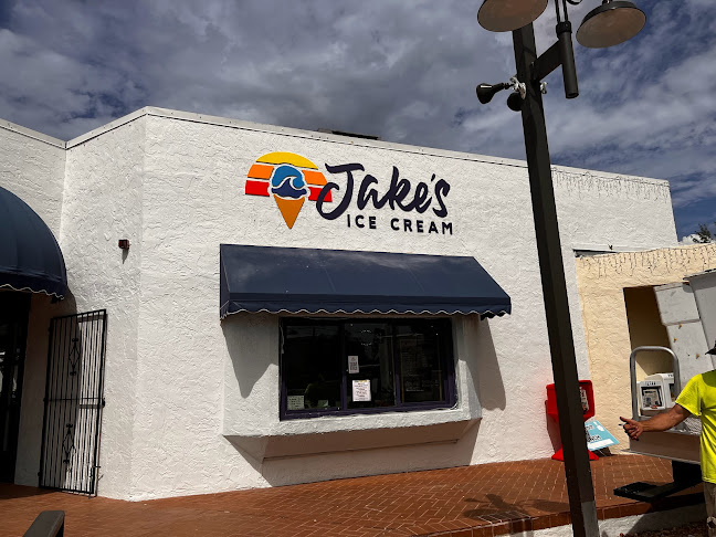 Jake's Ice Cream on Siesta Key - Hospitality and gastronomy