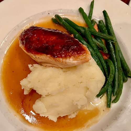 1892 East Restaurant & Tavern - Huntsville