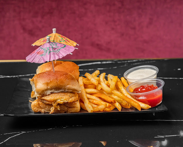 Comentarii opinii despre RAAZ Hookah Lounge