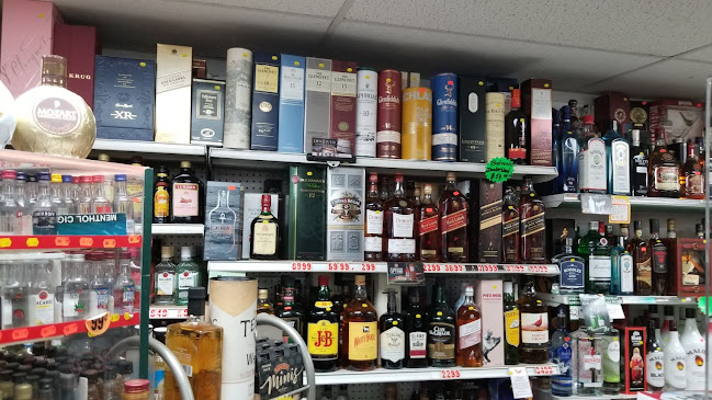 Parkway Package Store - Hospitality and gastronomy