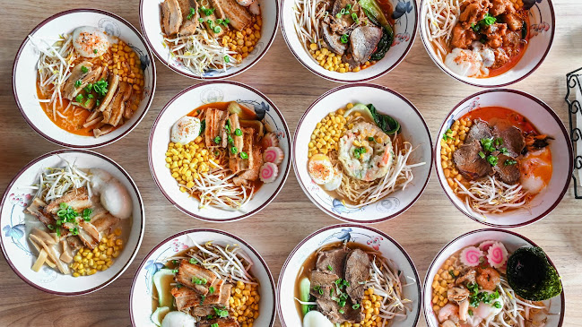 Volcano ramen - Hospitality and gastronomy