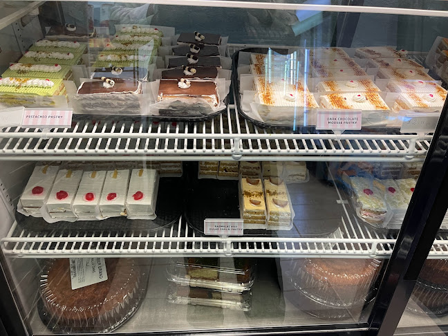 Middle East bakery & coffee shop - Hospitality and gastronomy