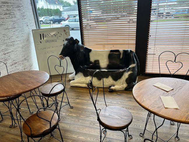 Opinii despre Manning's Farmhouse Ice Cream Shoppe în Kingston - Hospitality and gastronomy