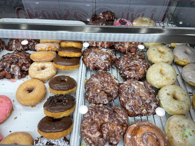Comments and reviews of SK Donut & Croissant