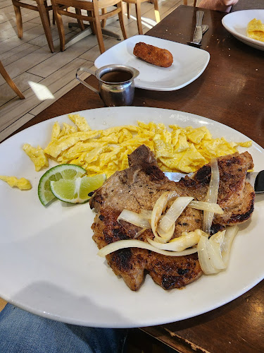 Islas Canarias Restaurant - Miami