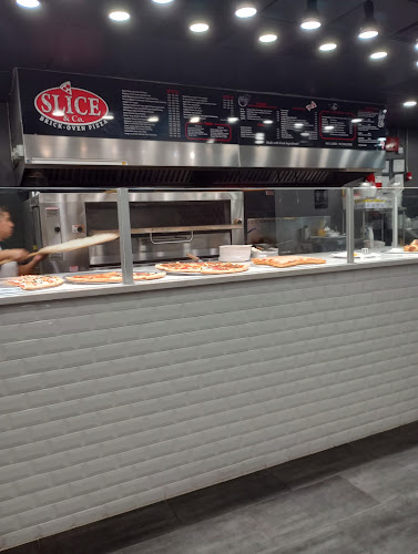 Comentarii opinii despre Slice & Co Fine Gourmet Brick Oven Pizza, Inc