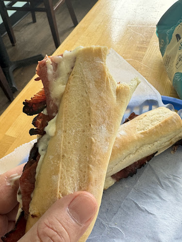 Comentarii opinii despre Georgia French Bakery & Cafe