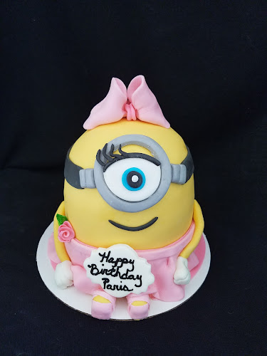 Mac's Bakery - Hospitality and gastronomy