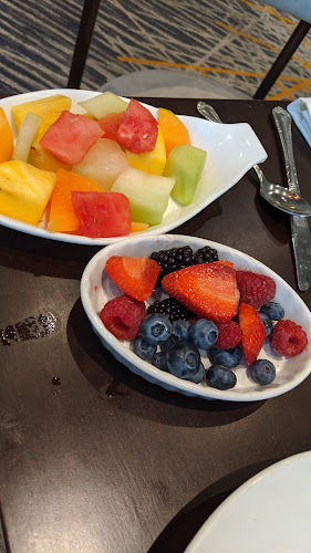 Perle on Maple Restaurant & Bar - Dallas