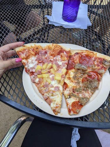 2803 James L Redman Pkwy, Plant City, FL 33566, United States