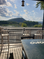 Boro Bar & Grill RiverView