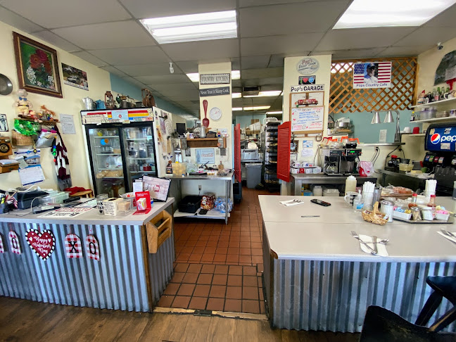 Pop's Country Cafe - Hospitality and gastronomy