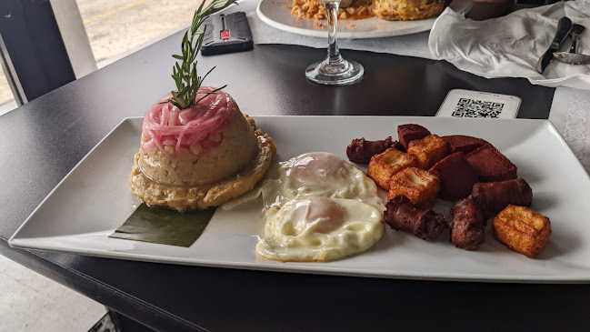 Yarumba Restaurant & Lounge - Hospitality and gastronomy