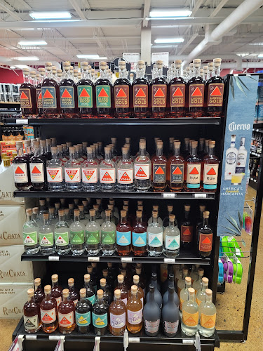 Big Red Liquors Cask Strength - Hospitality and gastronomy