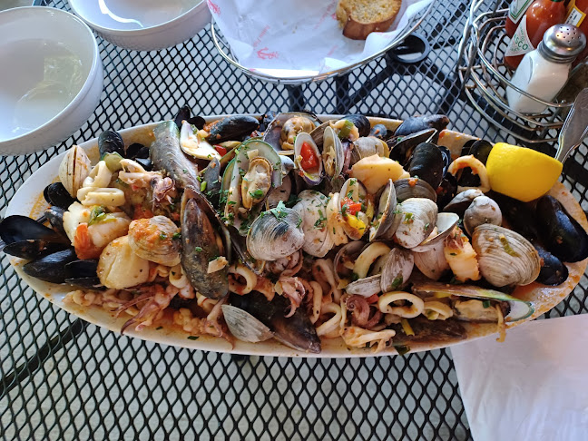 Boston Fish Market - Hospitality and gastronomy