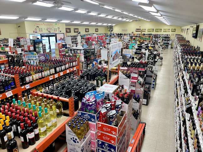 Opinii despre Seneca Wine and Liquor în Utica - Hospitality and gastronomy