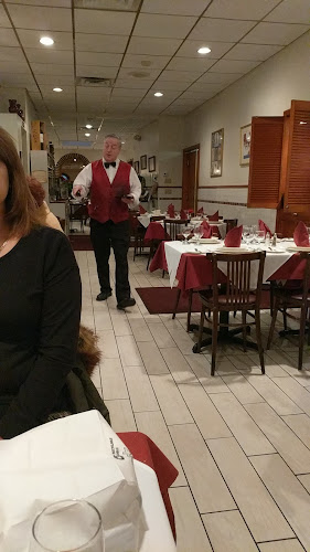 141 Elm St, Newark, NJ 07105