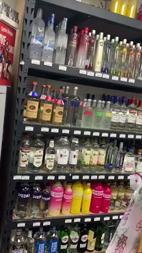 Opinii despre Sullivan SQ.Liquors în Somerville - Hospitality and gastronomy