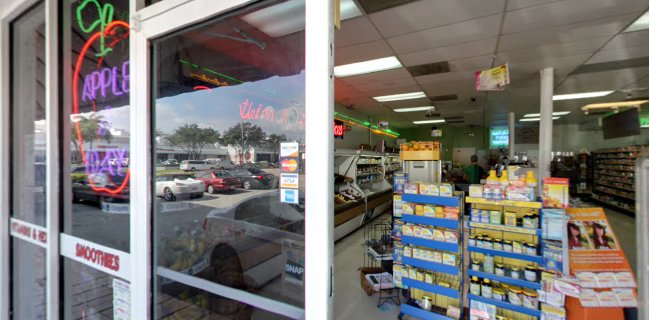 Apple A Day Cafe - Miami Beach