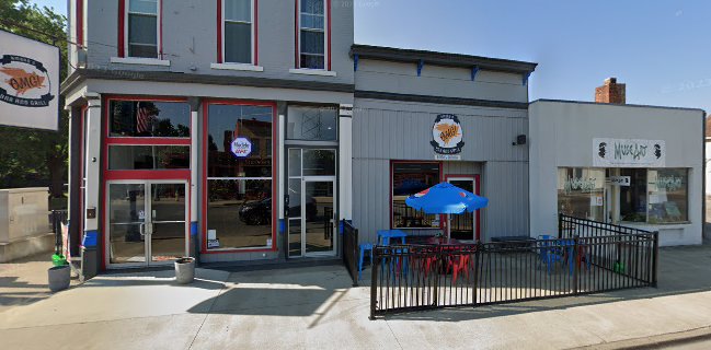 Ambro's OMG Bar & Grill