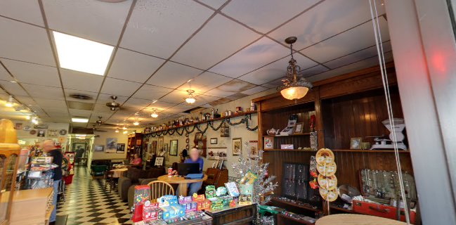 4080 Rocky River Dr, Cleveland, OH 44135