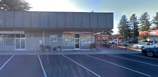 Everest Indian Restaurant