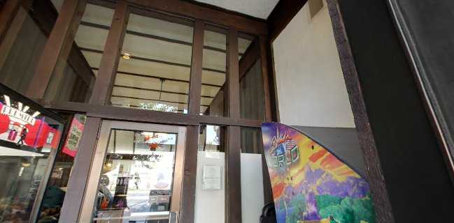 Comentarii opinii despre Howard's Coffee Shop