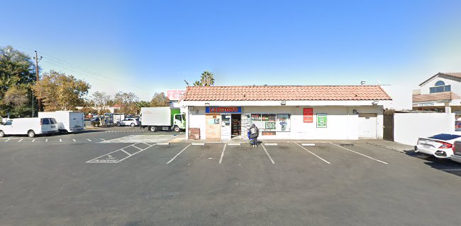 Opinii despre J B Liquors & Deli în San Jose - Hospitality and gastronomy