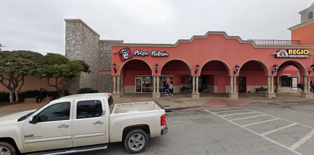Pizza Patrón South Freeway