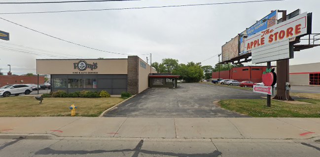 Wood Orchard fresh apples and produce marketplace store - Hospitality and gastronomy