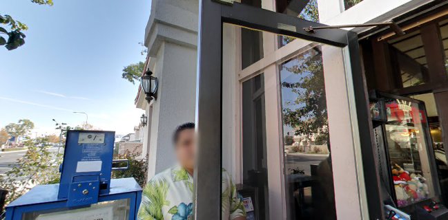 Howard's Coffee Shop - Hospitality and gastronomy