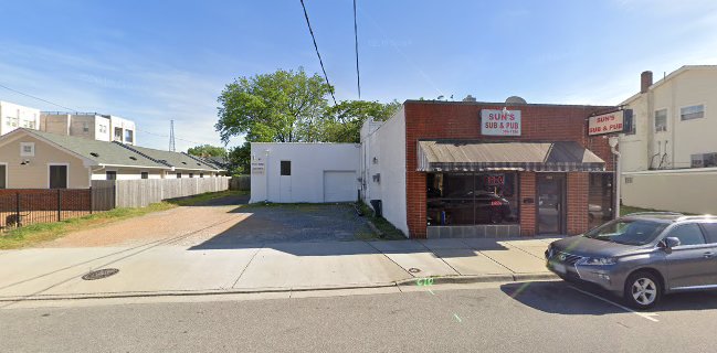 Sun's Sub & Pub - Hospitality and gastronomy