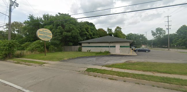 1105 E Holland Ave, Saginaw, MI 48601